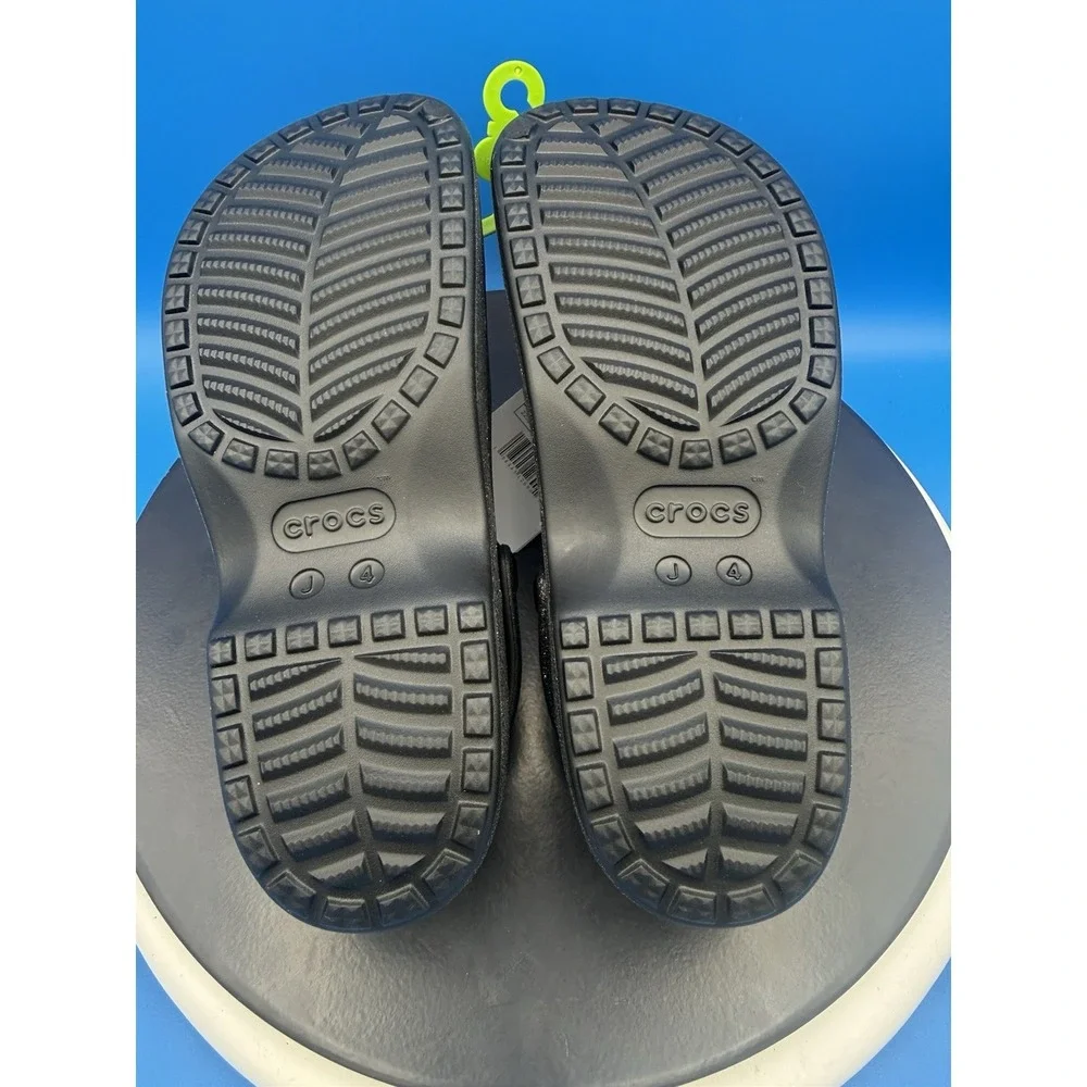 CROCS product details